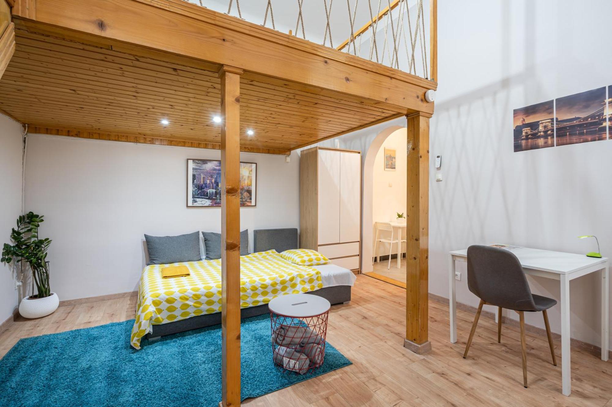 Affordable Heroes' Square Residence บูดาเปสต์ ภายนอก รูปภาพ