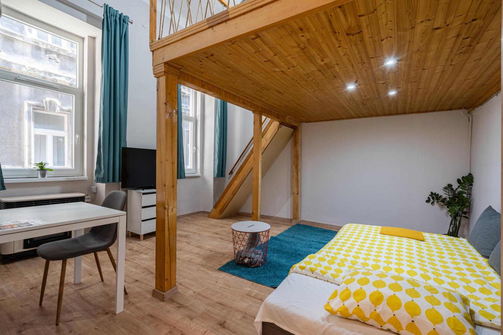 Affordable Heroes' Square Residence บูดาเปสต์ ภายนอก รูปภาพ